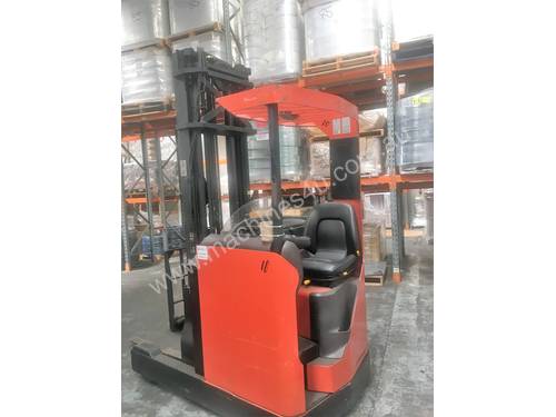 BT/Toyota Battery Electric Forklift
