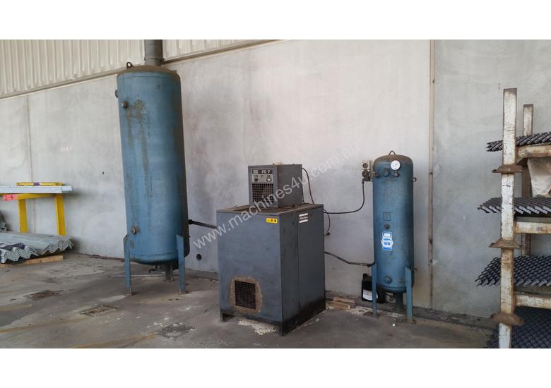 caption Compressor, Dryer & 2 Receivers