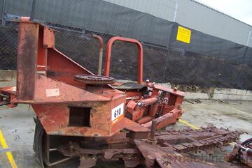 Ditch Witch R100 offset attachment