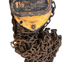 Chain Hoist Block and Tackle 1.5 ton x 3 mtr Drop PWB Anchor Lifting Crane PWB Anchor - picture0' - Click to enlarge