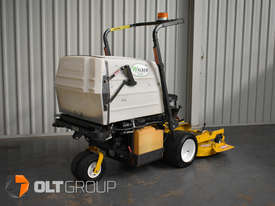 Walker Zero Turn Mower MDDGHS Diesel Hydraulic Hi Dump ONLY 407 HOURS! - picture2' - Click to enlarge