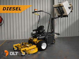 Walker Zero Turn Mower MDDGHS Diesel Hydraulic Hi Dump ONLY 407 HOURS! - picture0' - Click to enlarge