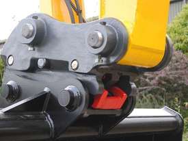 New ML45 Dromone Multi Lock Coupler - picture0' - Click to enlarge