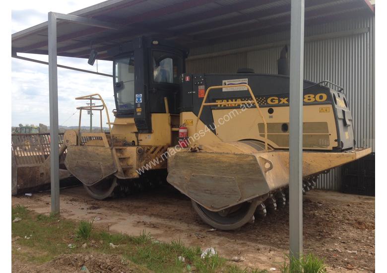caption Tana Gx380 Landfill Compactor 2009