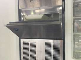 Ice Maker - picture1' - Click to enlarge