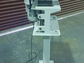 Pertici End Milling Machine - picture2' - Click to enlarge