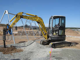 New Holland E35B Tracked-Excav Excavator - picture2' - Click to enlarge