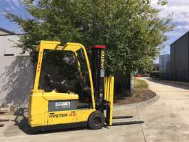 2.0T Battery Electric 3 Wheel Forklift - picture0' - Click to enlarge