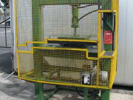 Industrial 13 Ton Hydraulic Platen Press - picture0' - Click to enlarge