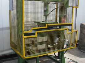 Industrial 13 Ton Hydraulic Platen Press - picture1' - Click to enlarge