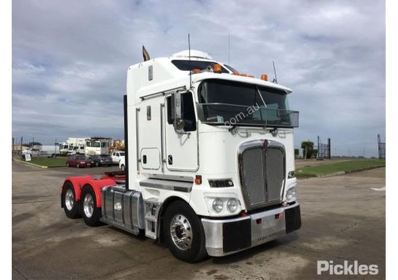 caption 2016 Kenworth K200