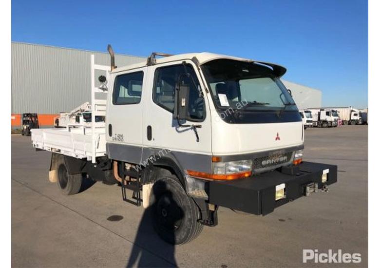 caption 2001 Mitsubishi Canter FG