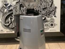 MAZZER ROBUR AUTOMATIC TIMER SILVER DOSING CHUTE ESPRESSO COFFEE GRINDER  - picture0' - Click to enlarge