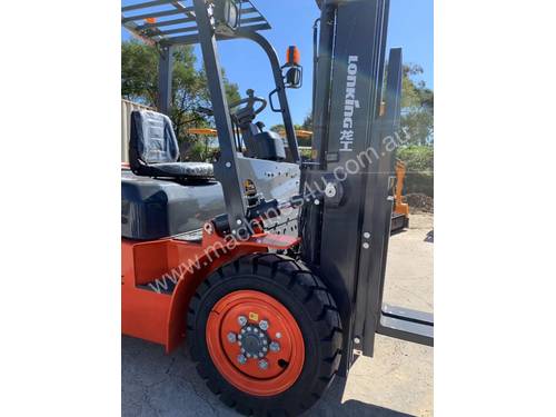 Lonking World Class Construction Machinery Supplier 3.0T Capacity Forklift