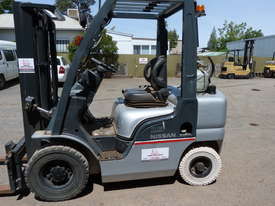 NISSAN 2.5 TON LPG FORKLIFT - picture2' - Click to enlarge