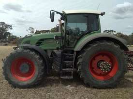 Fendt 930 Vario in VIC - picture2' - Click to enlarge