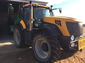 JCB FASTRAC 8250 FWA/4WD Tractor - picture0' - Click to enlarge