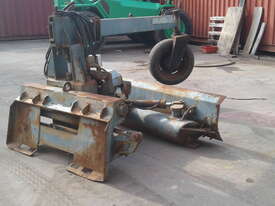 skid steer Road grader attachment - picture2' - Click to enlarge