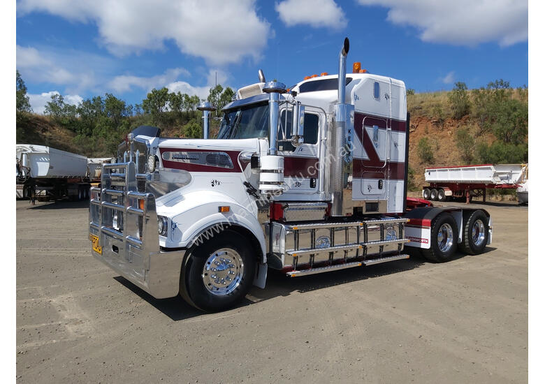 caption Kenworth T909 Primemover Truck