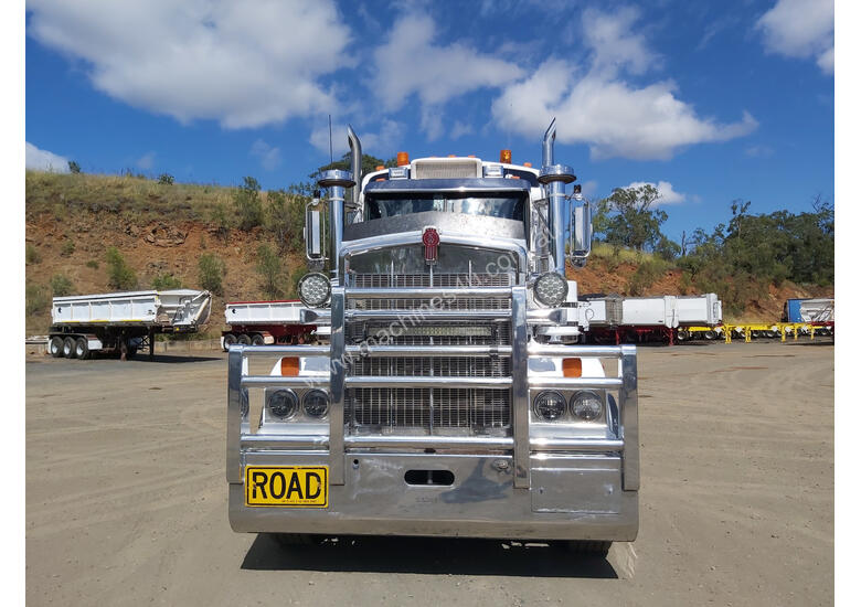 caption Kenworth T909 Primemover Truck