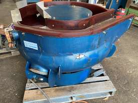 BV LZG-300 Vibratory Parts Finisher with variable control - picture0' - Click to enlarge