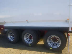 Freightmaster Semi Grain Tipper Trailer - picture1' - Click to enlarge