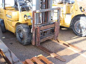 Caterpillar 1997 GP30 Forklift - picture1' - Click to enlarge