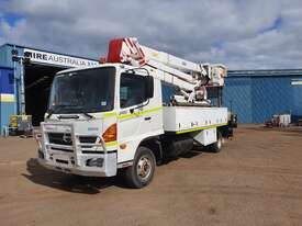 Hino/GMJ 14m insulated travel tower. - picture0' - Click to enlarge