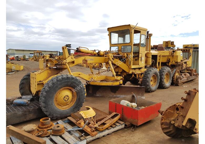 caption 1970 Galion 118B Grader *CONDITIONS APPLY*