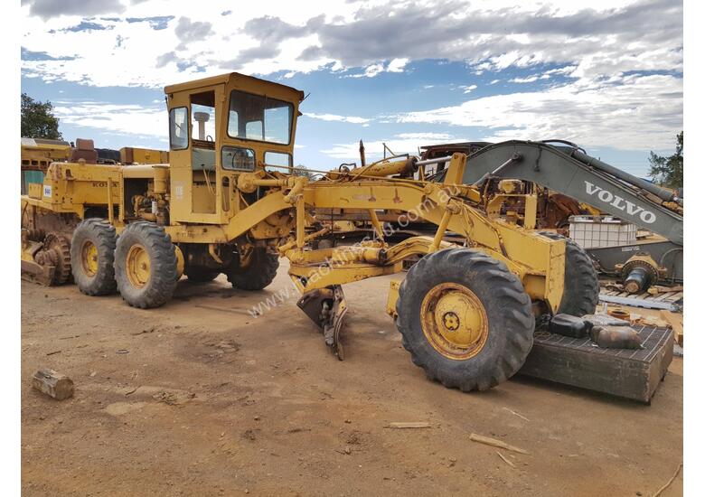 caption 1970 Galion 118B Grader *CONDITIONS APPLY*