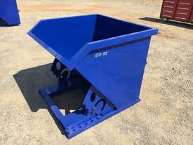 Unused 2019 1 Cubic Yard Forkliftable Dumping Hopper - picture0' - Click to enlarge