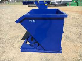 Unused 2019 1 Cubic Yard Forkliftable Dumping Hopper - picture1' - Click to enlarge