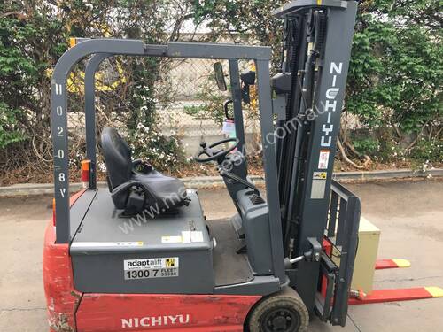 1.5T Battery Electric 3 Wheel Forklift