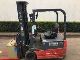 1.5T Battery Electric 3 Wheel Forklift - picture1' - Click to enlarge