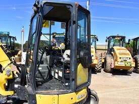 2016 Yanmar VIO45 A/C cab  - picture2' - Click to enlarge