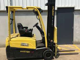 1.8T 3 Wheel Battery Electric Forklift - picture0' - Click to enlarge
