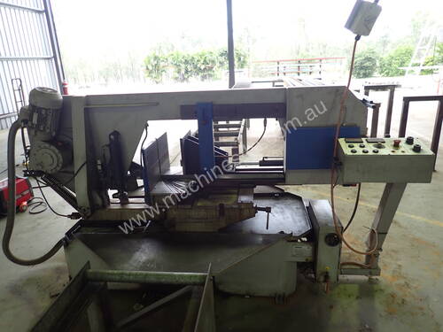 Semi Automatic metal Bandsaw with digital readout