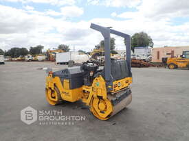 2007 SAKAI SW352 VIBRATORY SMOOTH DRUM ROLLER - picture1' - Click to enlarge