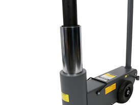 Borum BTJ60TA 60,000 Single Stage Air/Hydraulic Truck Jack  - picture2' - Click to enlarge