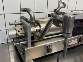 Asset AV3 benchtop liquid filling machine - picture0' - Click to enlarge