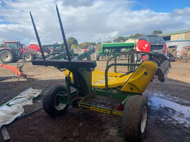Hustler Chainless 4000 Bale Wagon/Feedout Hay/Forage Equip - picture2' - Click to enlarge