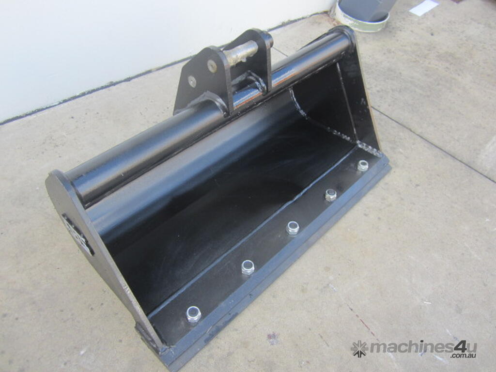 New australian bucket supplies Kubota 01 Tonne Mud Bucket 900mm 12