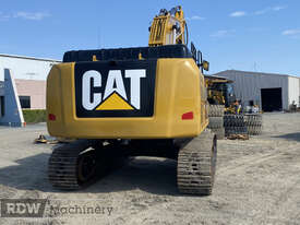 Caterpillar 330FL Excavator - picture2' - Click to enlarge