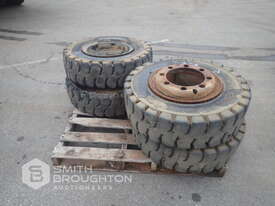 4 X 8.25-15 SOLID FORKLIFT TYRES - picture0' - Click to enlarge