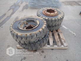 4 X 8.25-15 SOLID FORKLIFT TYRES - picture1' - Click to enlarge