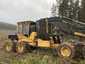 Used 2019 Tigercat 1075 Forwarder - picture1' - Click to enlarge