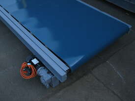 Motorised Wide Belt Conveyor - 2.2m long 0.99m wide - picture1' - Click to enlarge