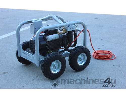 caption ThoroughClean E3R-22C Portable Electric Pressure Washer