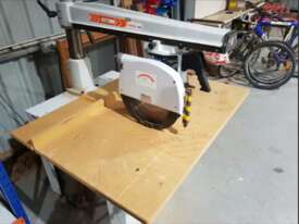 Maggi Junior 640 Radial Arm Saw - picture0' - Click to enlarge