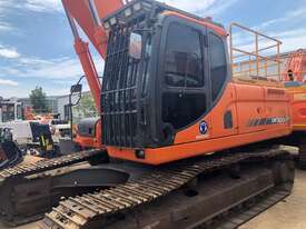 Doosan DX300LC ( Under Offer ) - picture0' - Click to enlarge